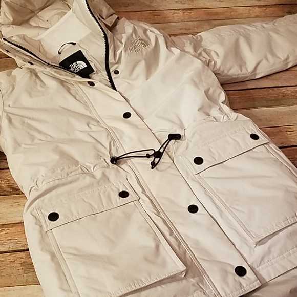 The North Face White Winter Jacket - Picture 5 of 8
